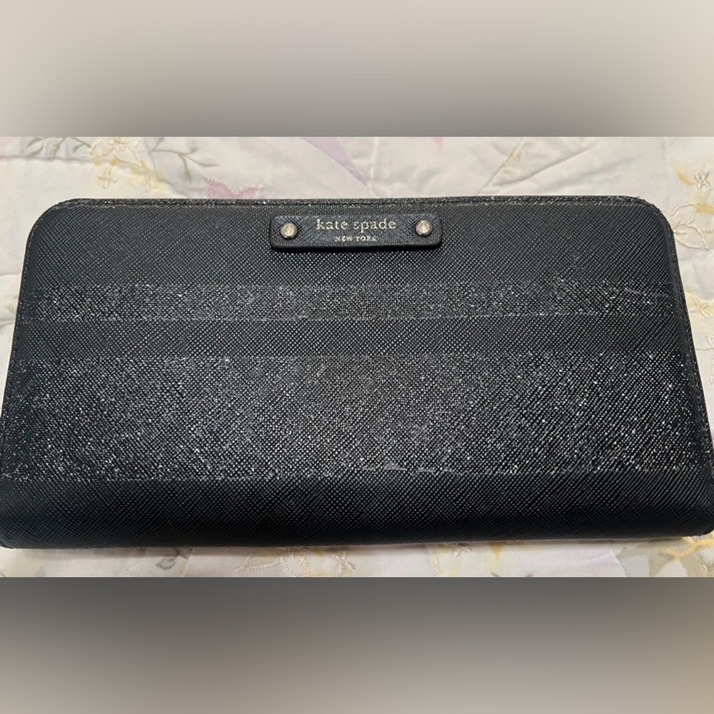 Kate Spade✨🖤🩶Black Shimmering Wallet